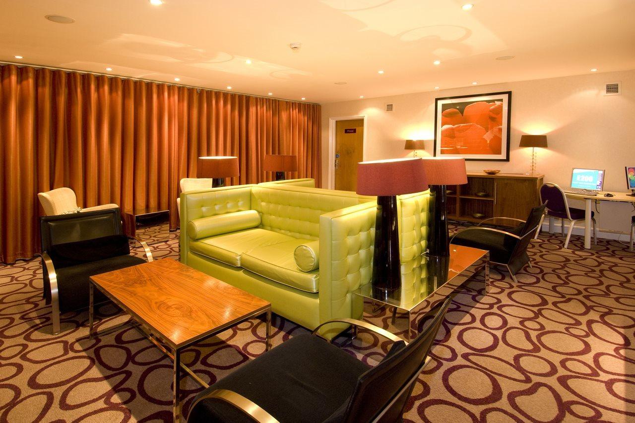 Premier Inn Manchester Old Trafford Salford  Eksteriør bilde