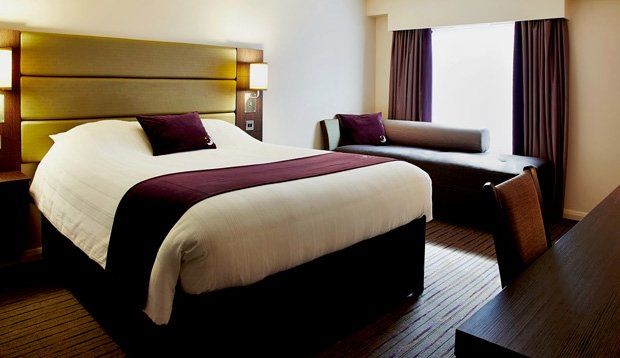Premier Inn Manchester Old Trafford Salford  Eksteriør bilde